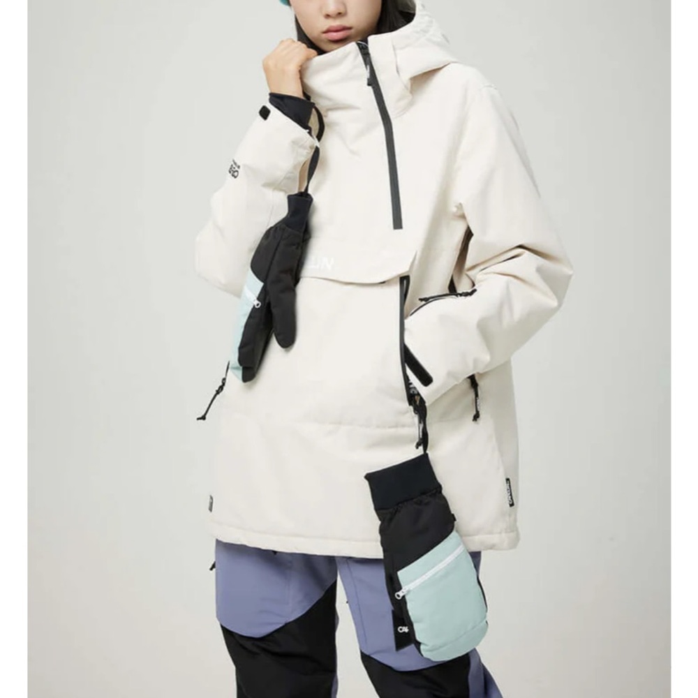 Capelin Crew Luna Women's Pullover Snowboard Jacket
Large NWT
